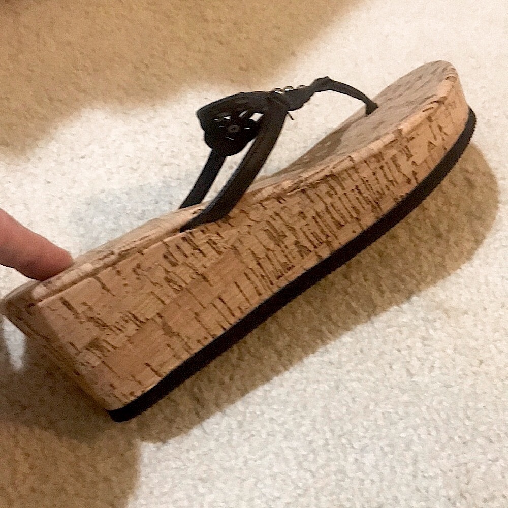 🆕🔥EXPRESS SMALL PLATFORM CORK WEDGES BLACK&BLING SILVER STONES REALLY CUTE!! - Picture 8 of 12